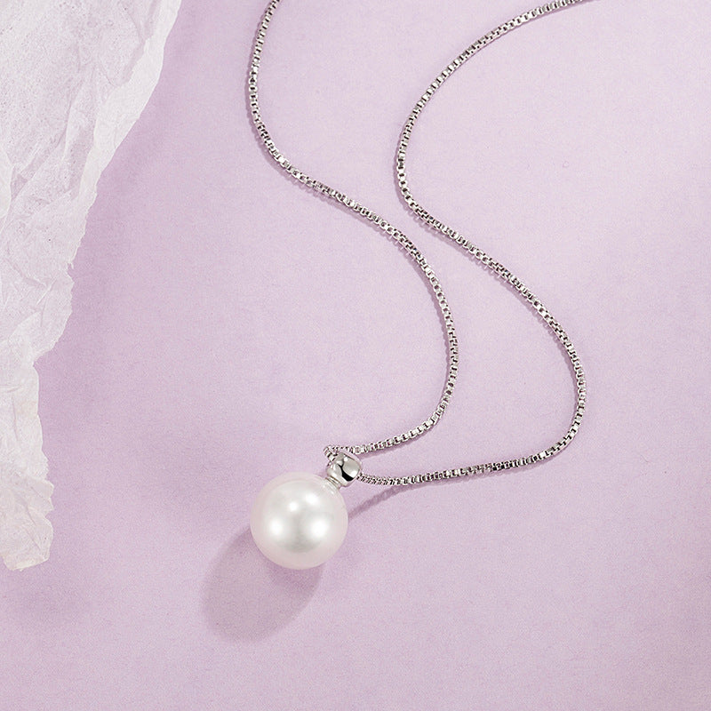 Aura Essence Design High-grade Daily Commuter Imitation Pearl Necklaces