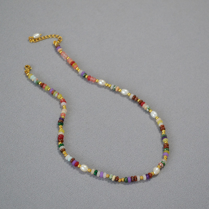 Colliers d'eau douce en perles de pierre de couleur naturelle pour femmes