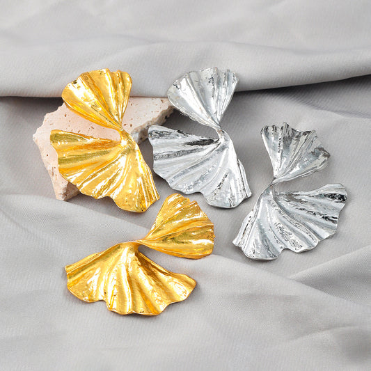 Women's Summer Alloy Flower Exaggerated Fashion Metal Earrings