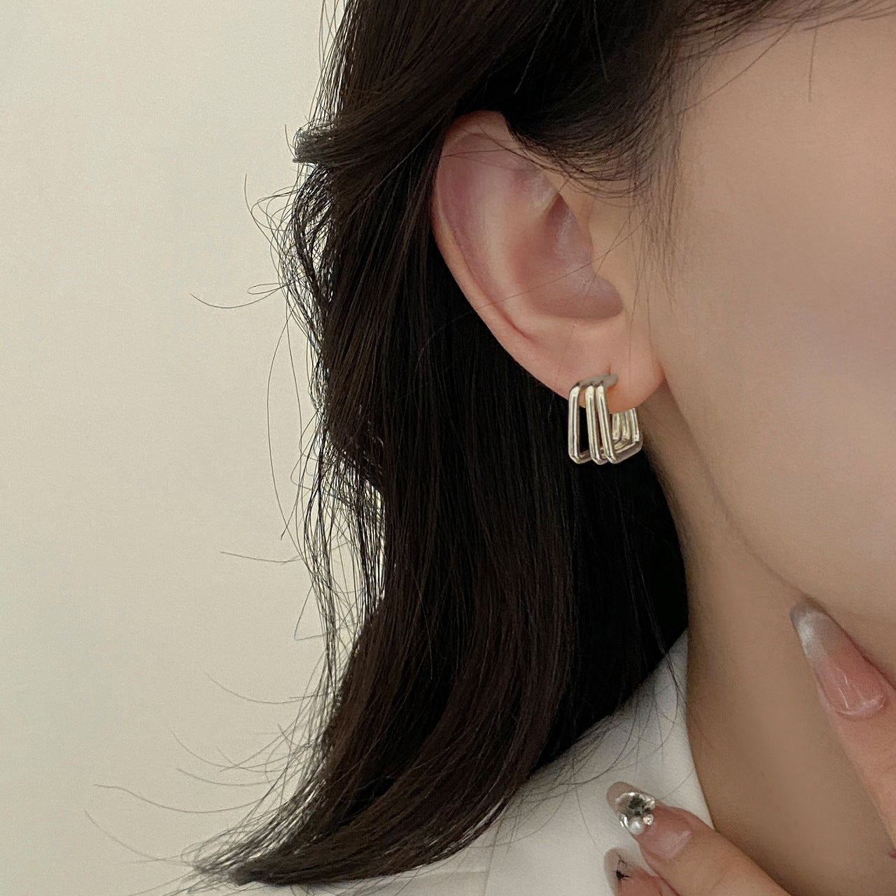Women's High-grade Geometric Simple Exquisite Design Temperament Earrings