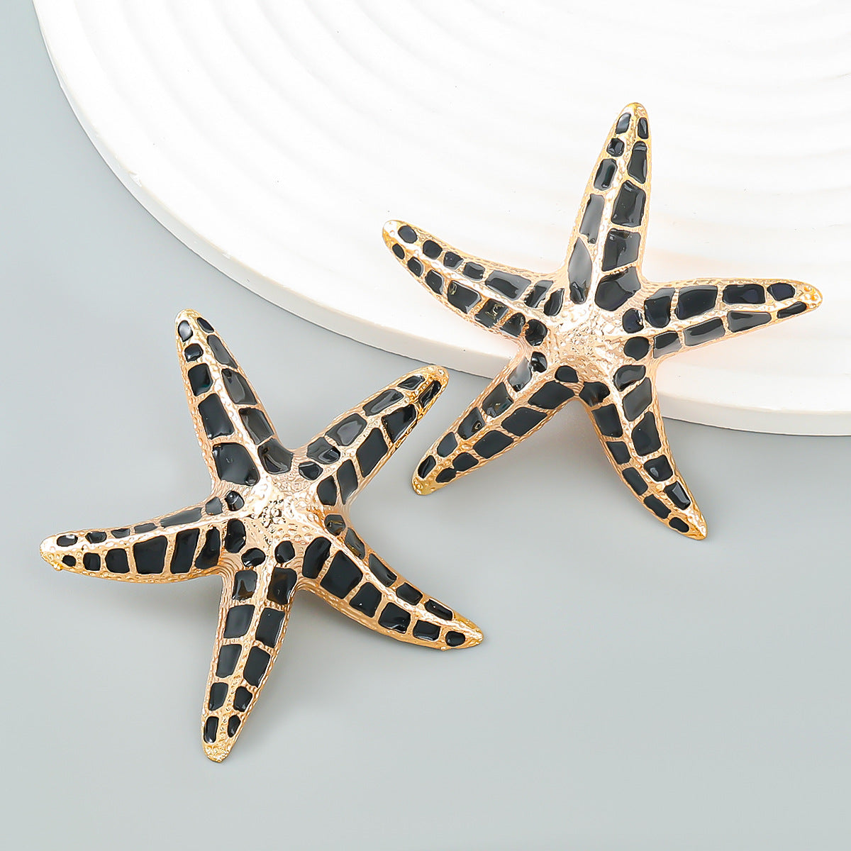 Women's Trendy Summer Cool Ocean Style Alloy Earrings