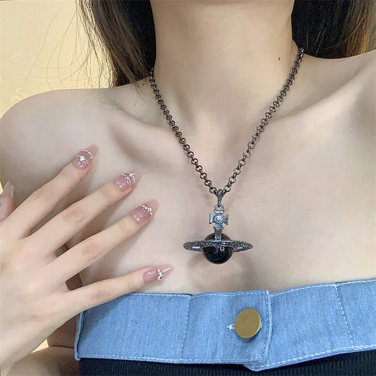 Women's Black Pattern Glass Bead Three-dimensional Folding Necklaces
