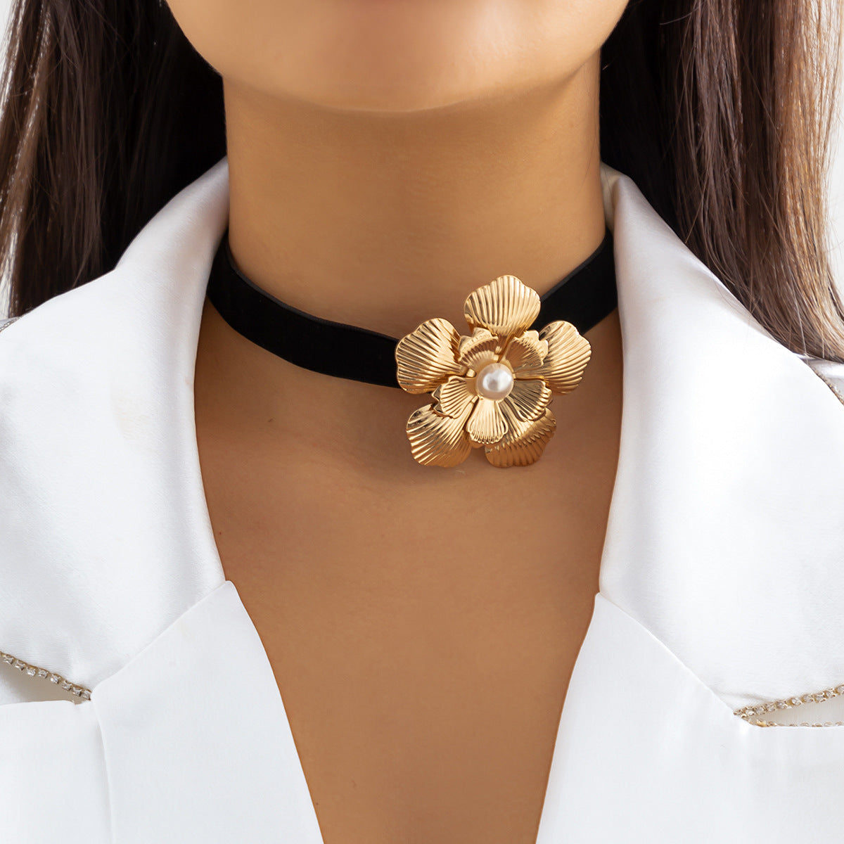 Ornement pour femmes Veet collier de fleurs plante grands colliers