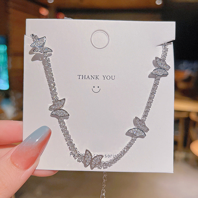 Chaîne de clavicule légère, colliers complets de luxe pour minorités