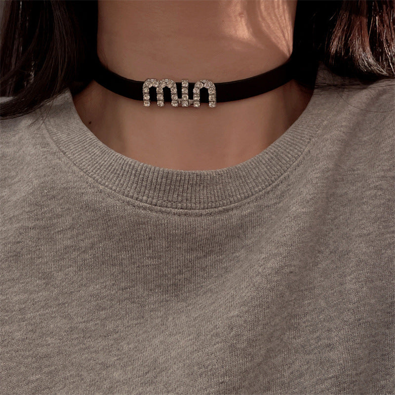 Diamond Letters Collar Niche High-grade Clavicle Chain Necklaces