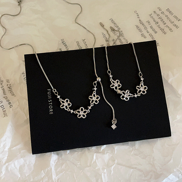 Women's Metal Flower Design Sense Niche Personality Necklaces