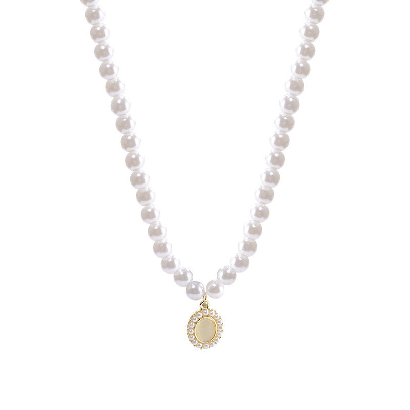Women's Retro Pearl Light Luxury Minority High-grade Clavicle Chain Necklace