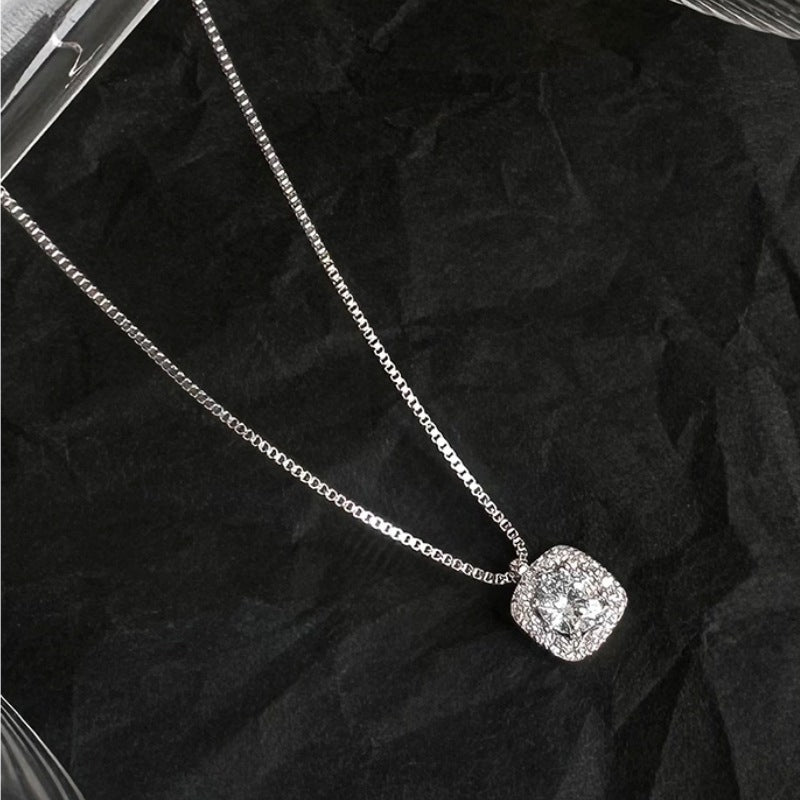 Women's Commute Summer Ornament Flash Cube Sugar Jeweled Pendant Necklaces