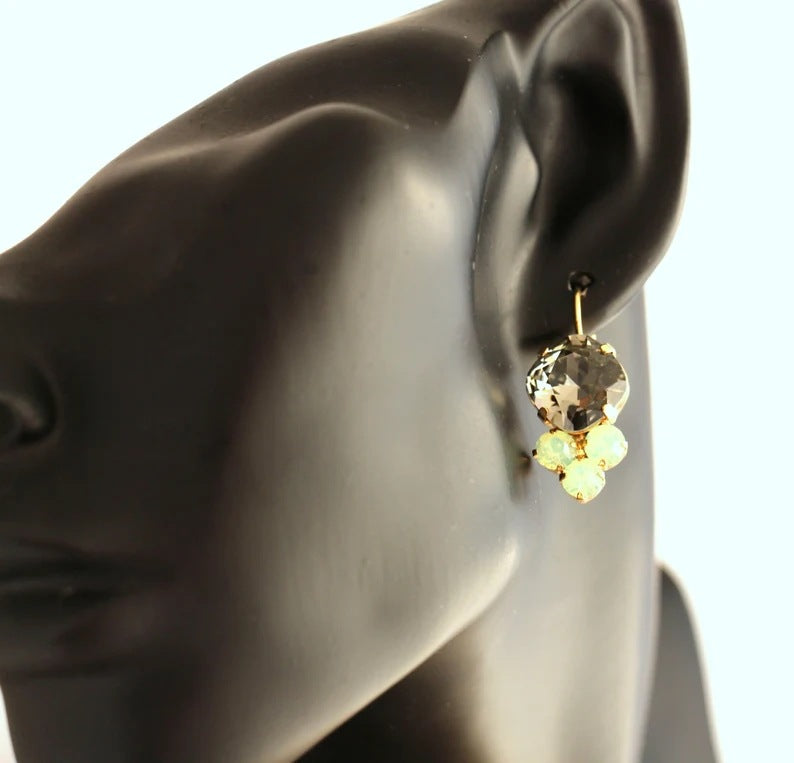 Women's Ethnic Style Colorful Eardrops Atmosphere Exotic Earrings