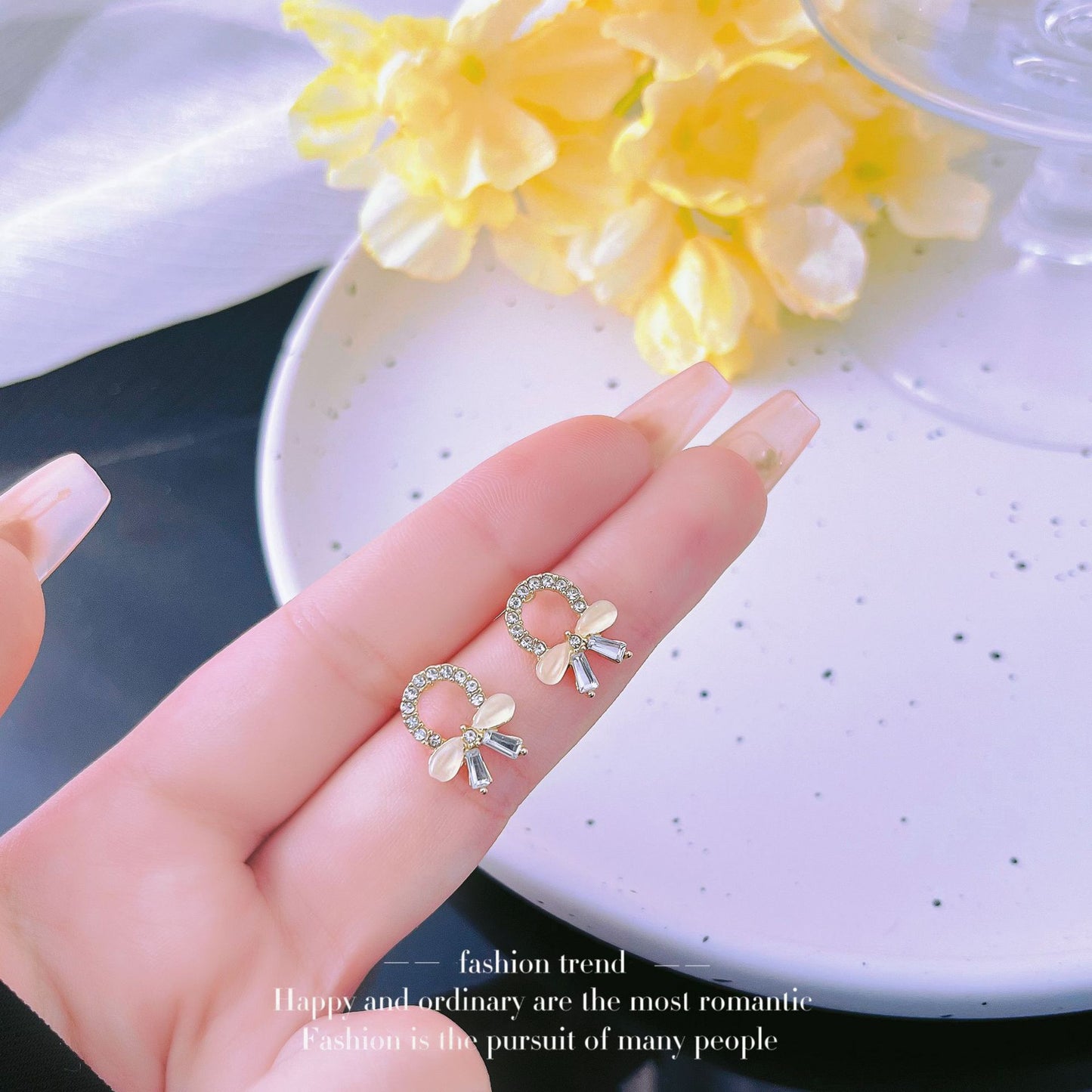 Women's Sweet Super Fairy Petite Imitation Opal Earrings