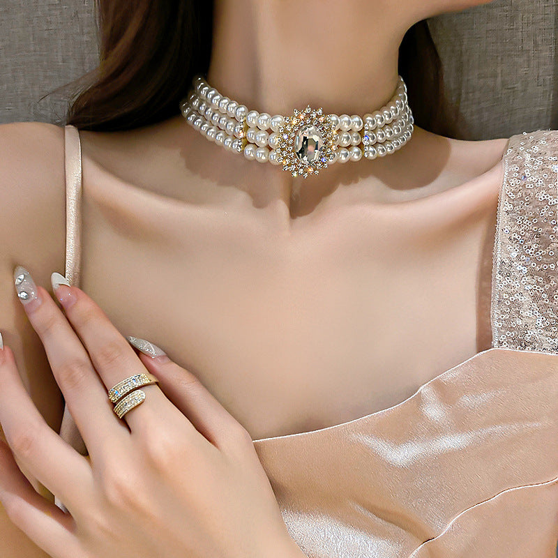 Colliers haut de gamme et généreux en perles de cristal et de diamants pour femmes