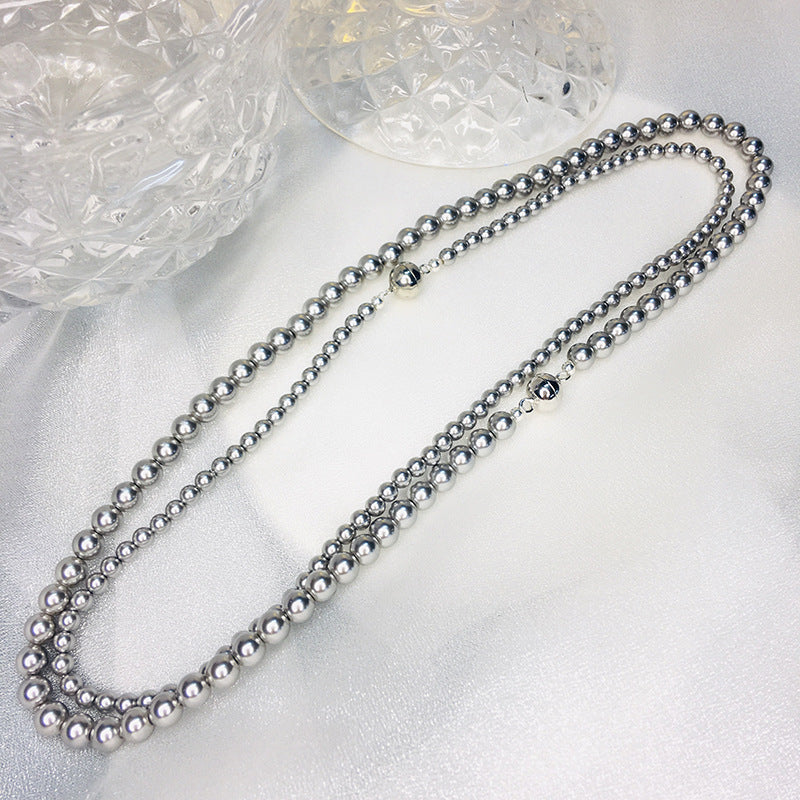 Colliers capricieux simples à boucle magnétique pour femmes, hommes et perles grises