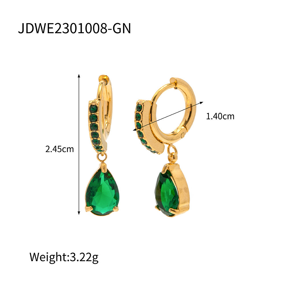 Boucles d'oreilles en acier titane pleines de zirconium et d'émeraude