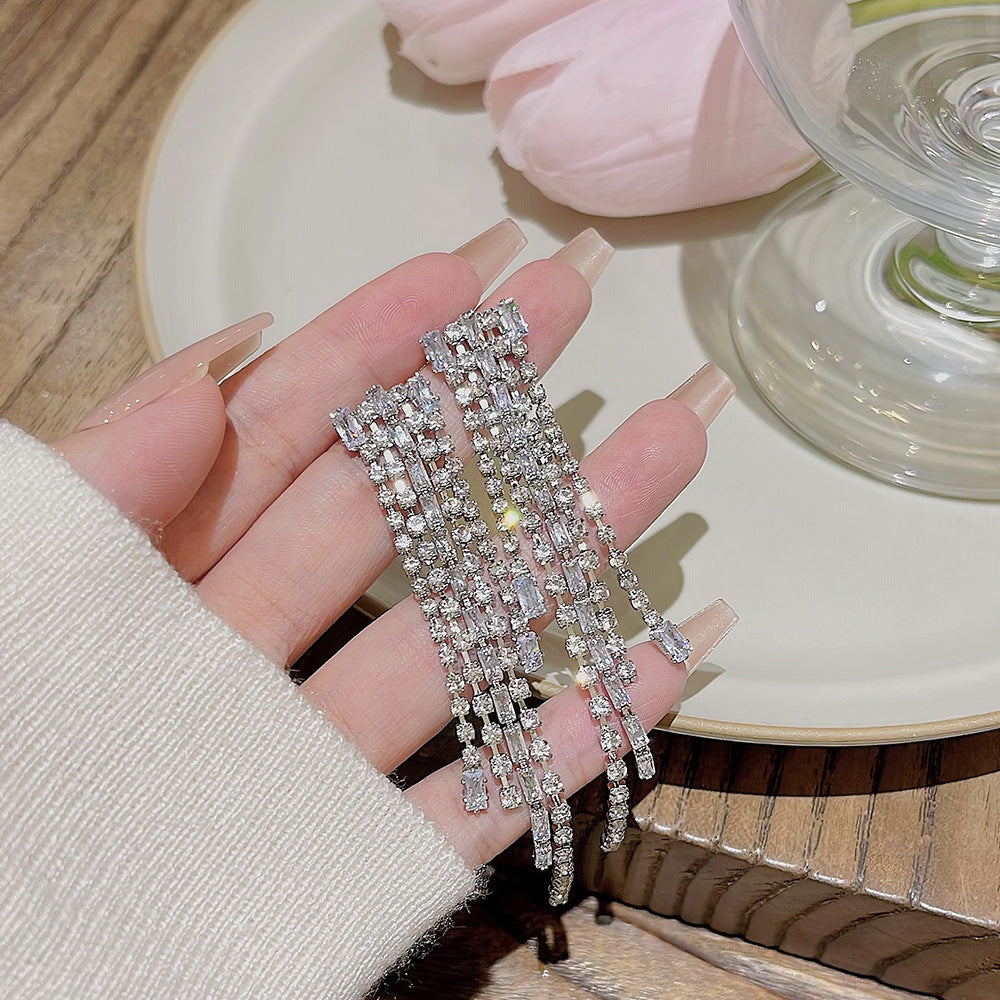 Women's Face Slimming Tassel Trendy Long Graceful Earrings
