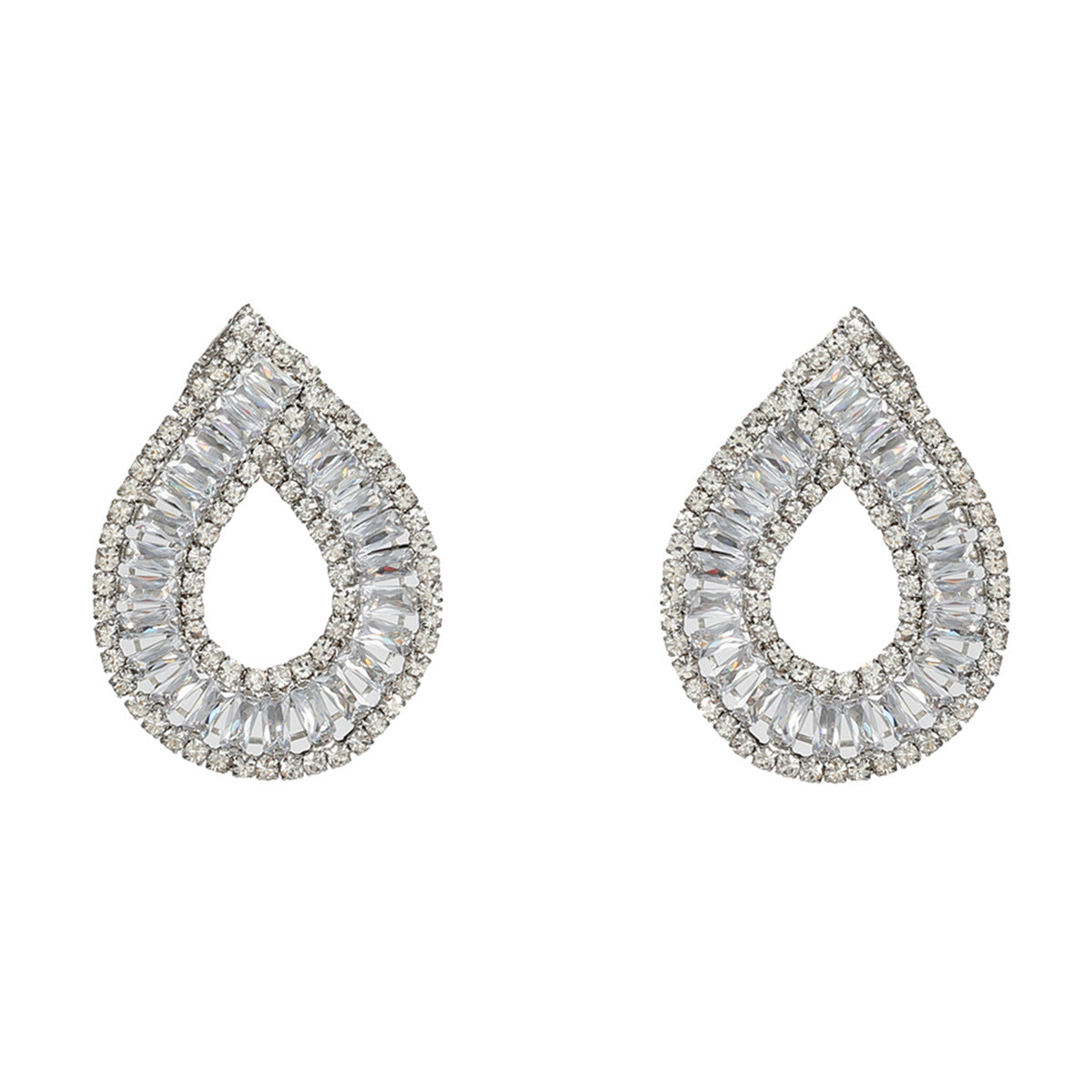 Damen-Ohrringe aus Kupfer, besetzt mit wassertropfenförmigen Zirkonen