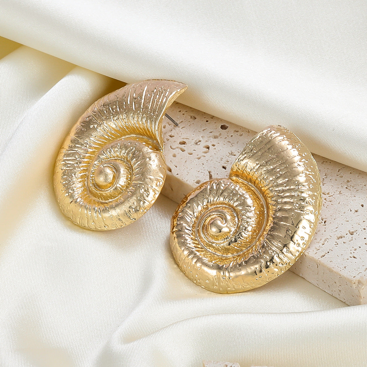 Vacation Beach Style Conch Alloy Female Earrings