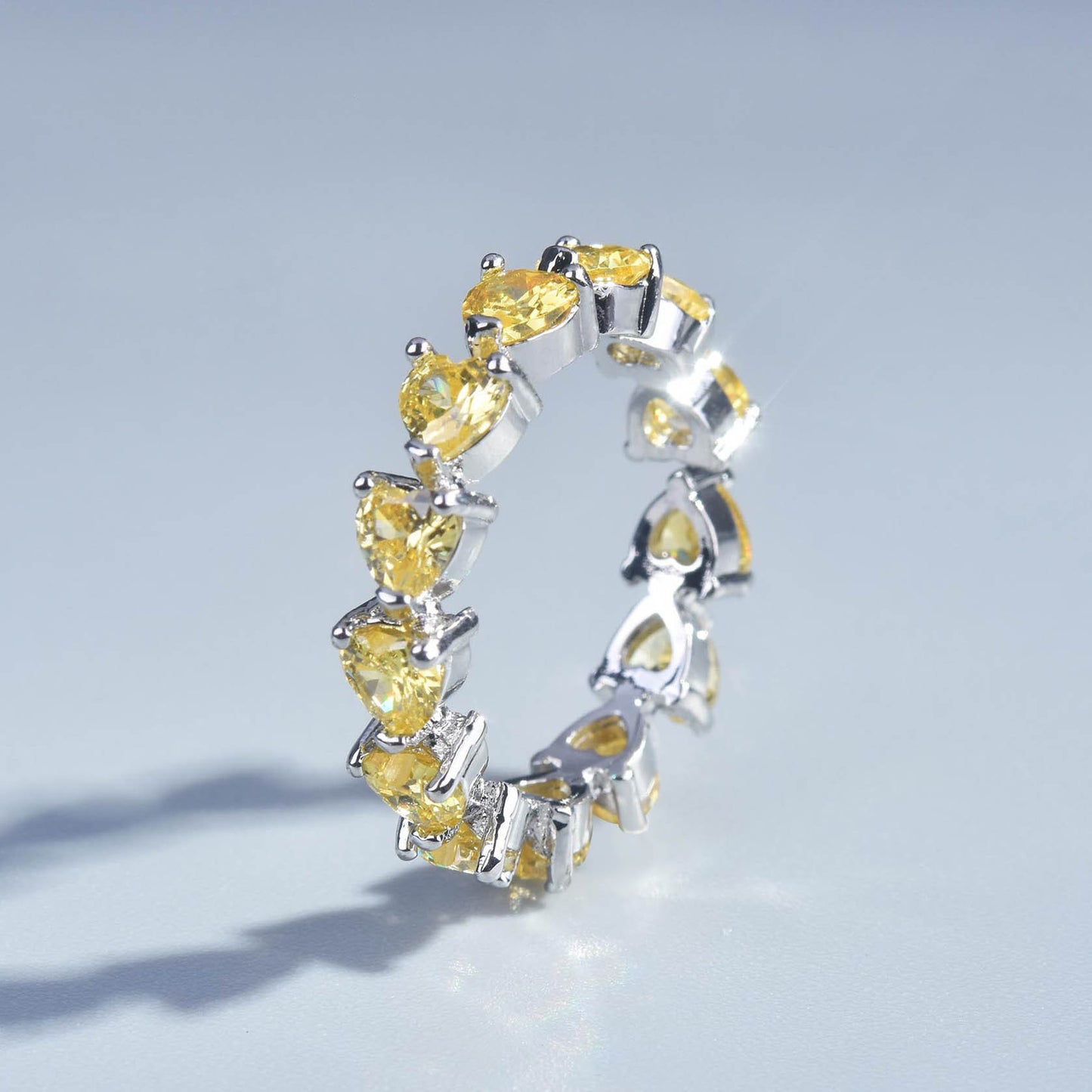 Women's Broadcast Heart-shaped Yellow Diamond Artificial High Carbon Rings