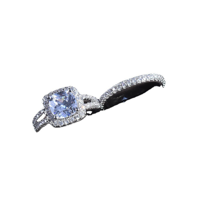 Women's Full Rhinestone Zircon Set Luxury Engagement Rings