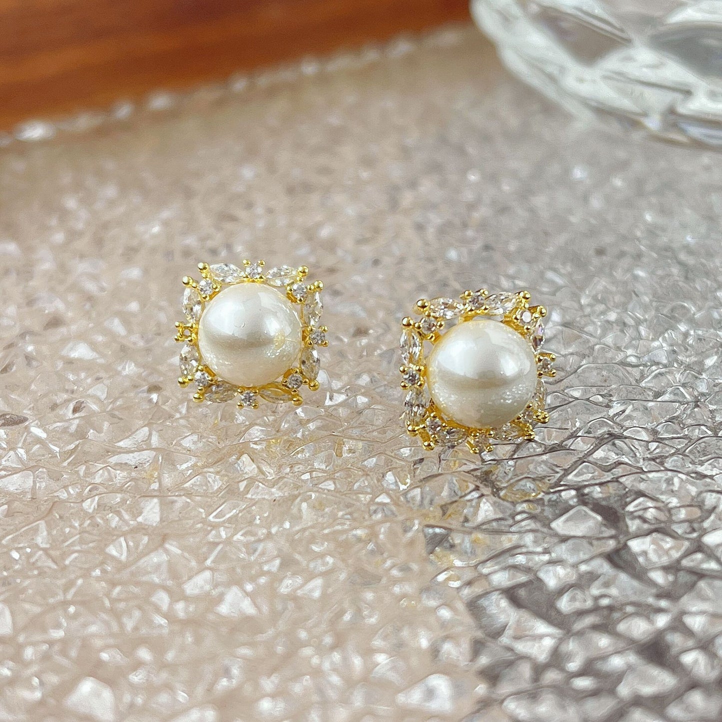 Women's Square Zircon Pearl Temperament Entry Lux Earrings