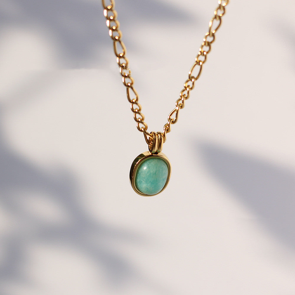 Green Roman Natural Stone Oval Ite Necklaces