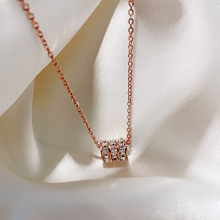 Pendentif de petite taille pour femmes, pour colliers froids simples et tendance