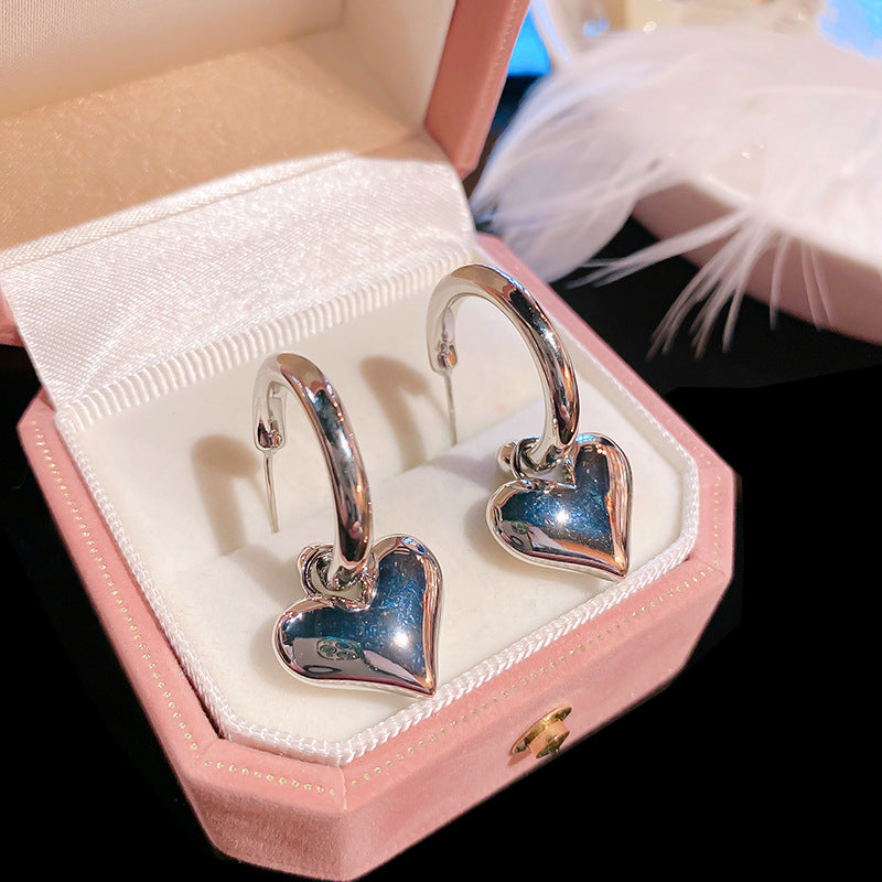 Light Luxury High-grade Metal Heart Niche Earrings