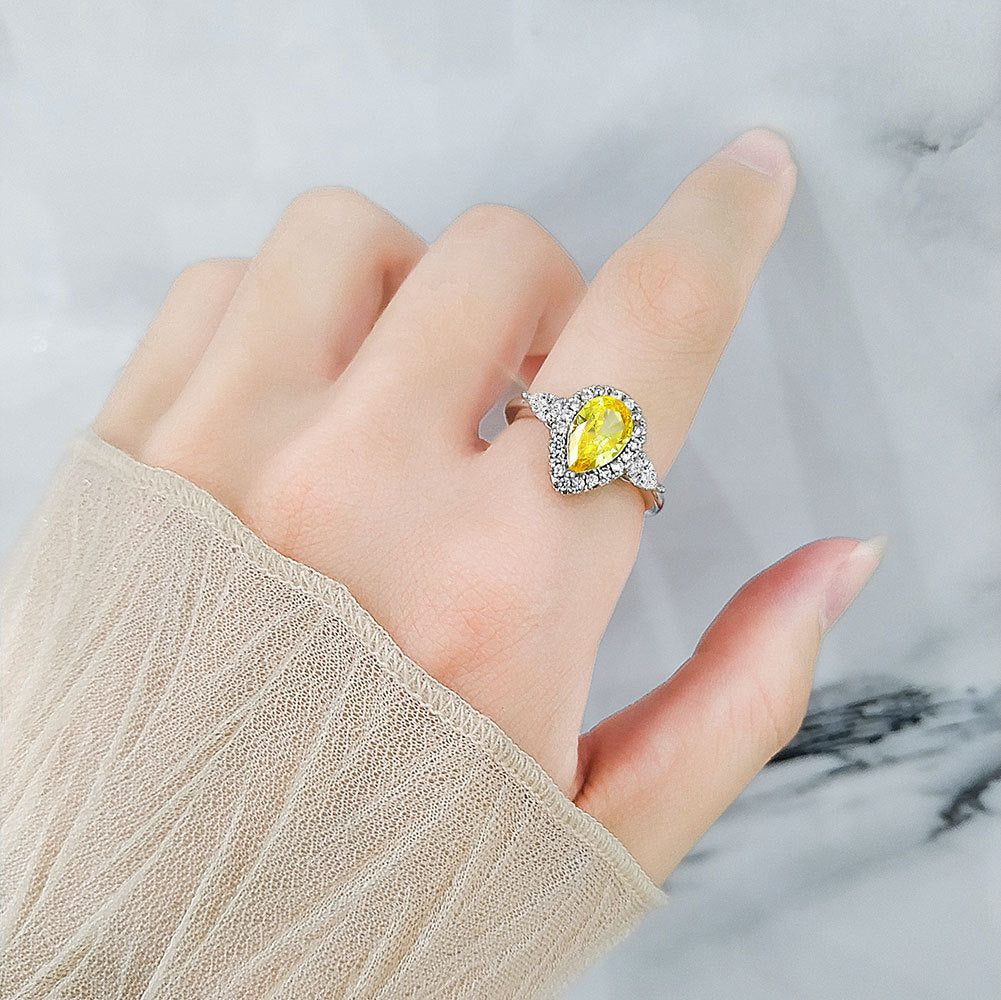 Women's Simple Couple Yellow Big Zircon Drop-shaped Rings