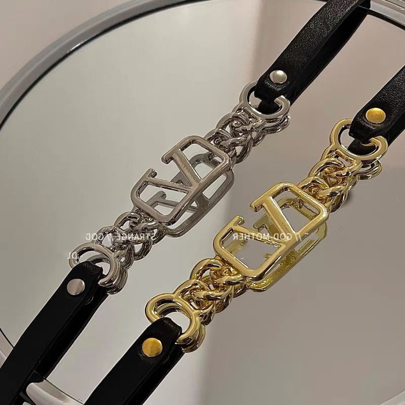 Colliers de collier de conception minoritaire de luxe léger pour femmes