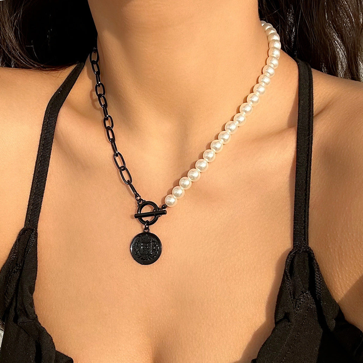 Colliers simples à chaîne noire avec double cœur d'amour