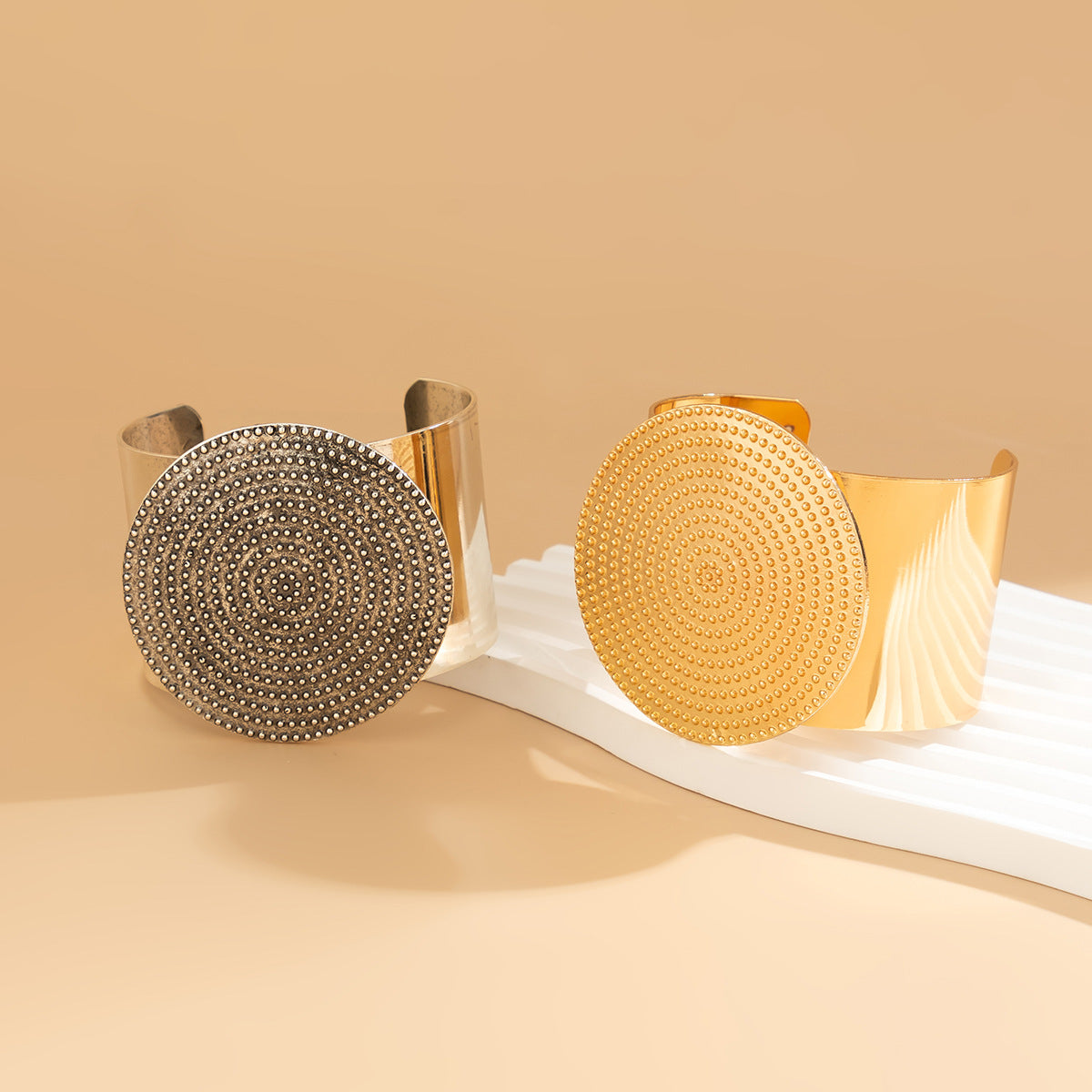 Exaggerated Diameter Big Round Slice Pendant Cold Necklaces