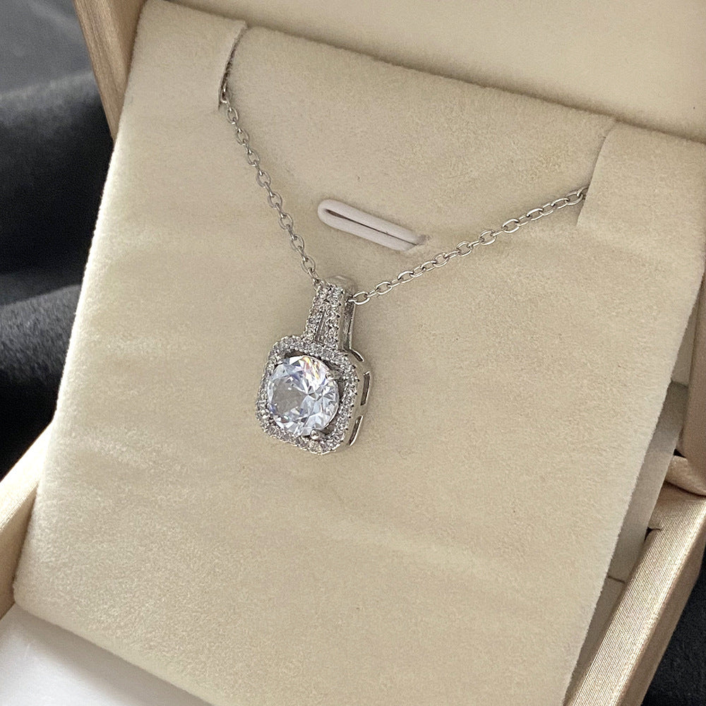 Micro Inlaid Zircon Flower Short Style Versatile Necklaces