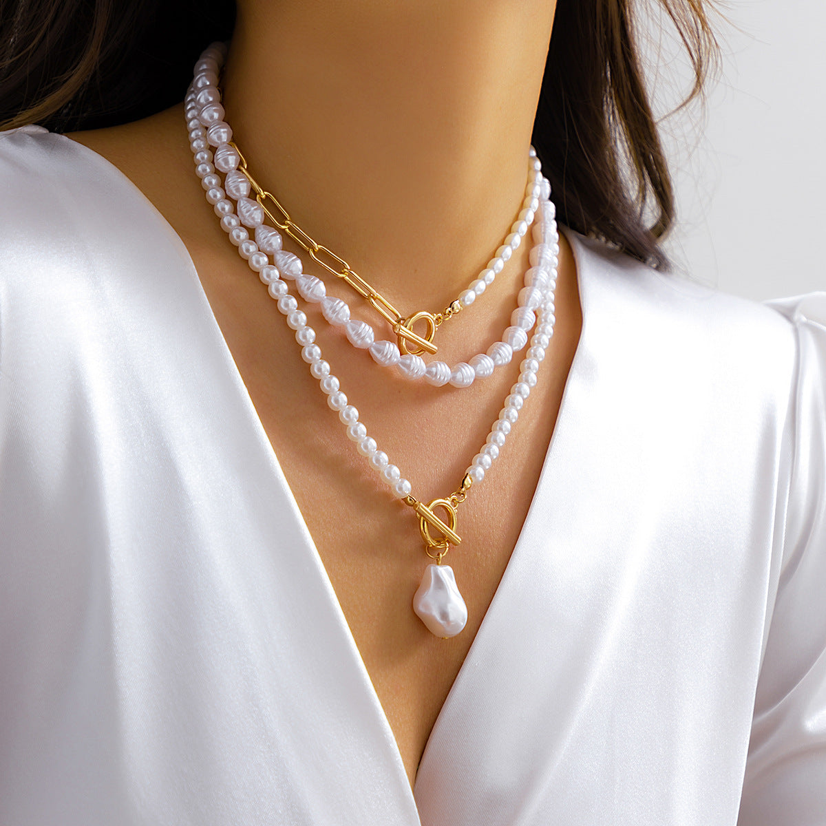 Imitation de perles, coutures simples, créatives et colliers féminins