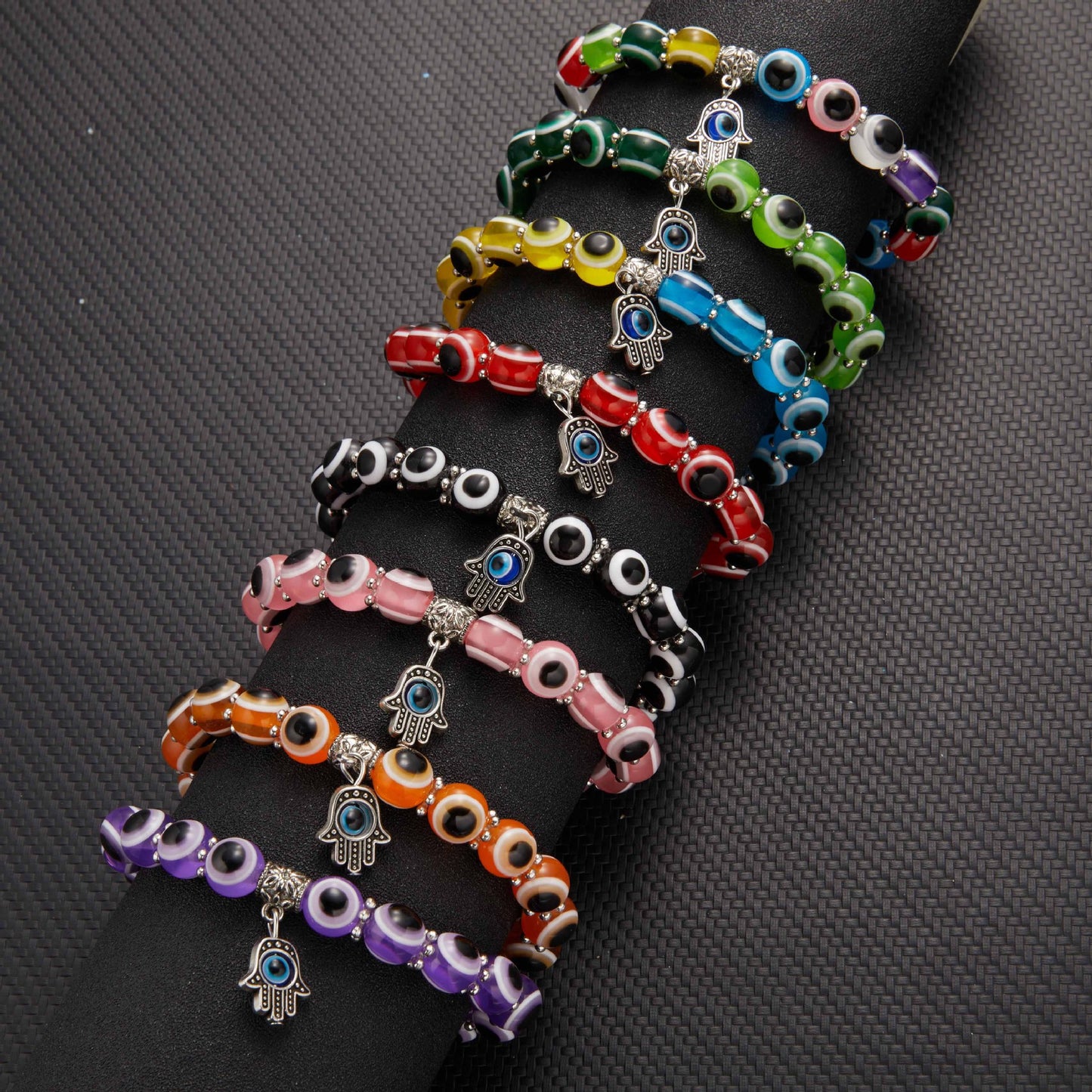 Augenfarbene, perlenbesetzte Hand-von-Fatima-Armbänder