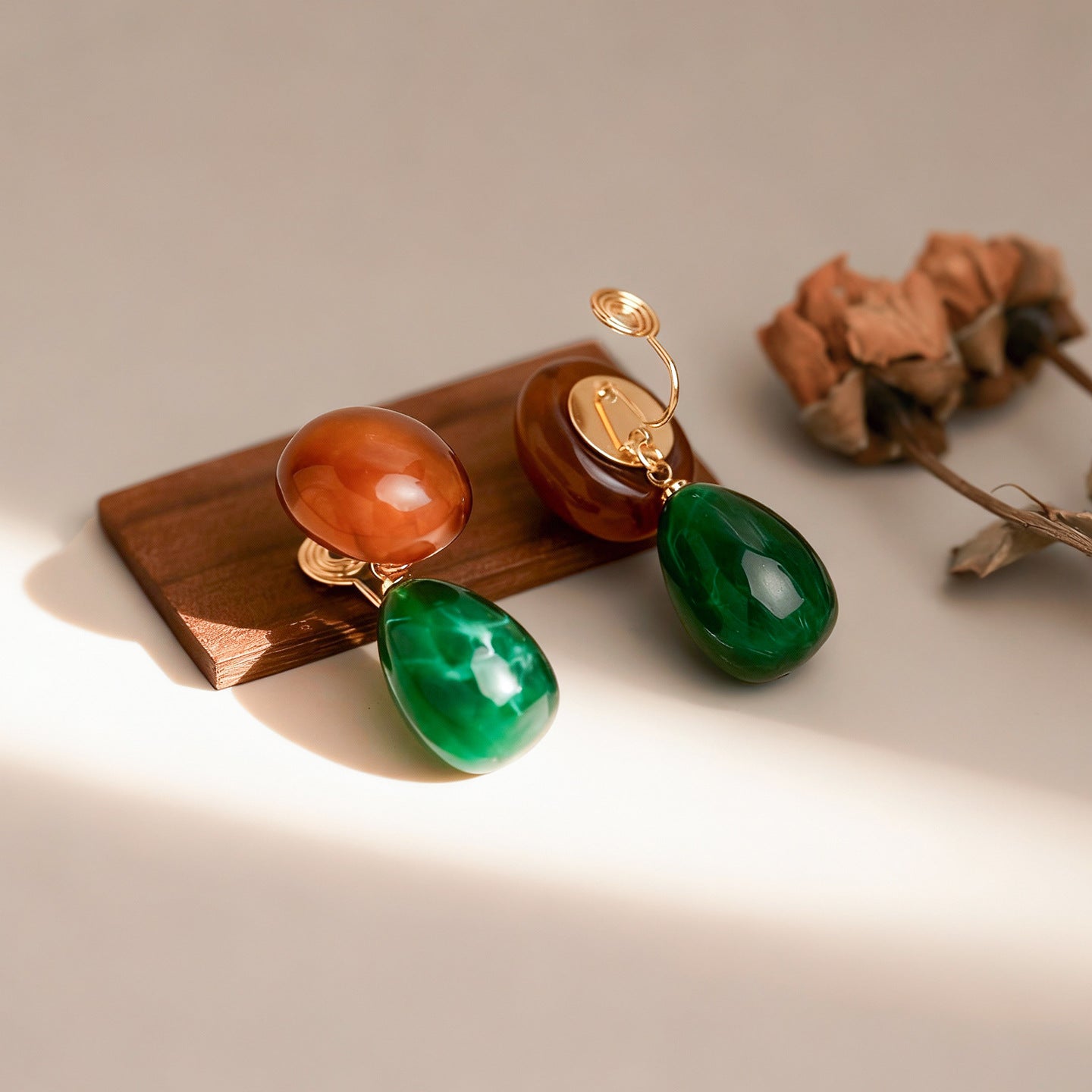 Resin Without Piercing Retro Style Drop-shaped Contrast Color Affordable Luxury Earrings