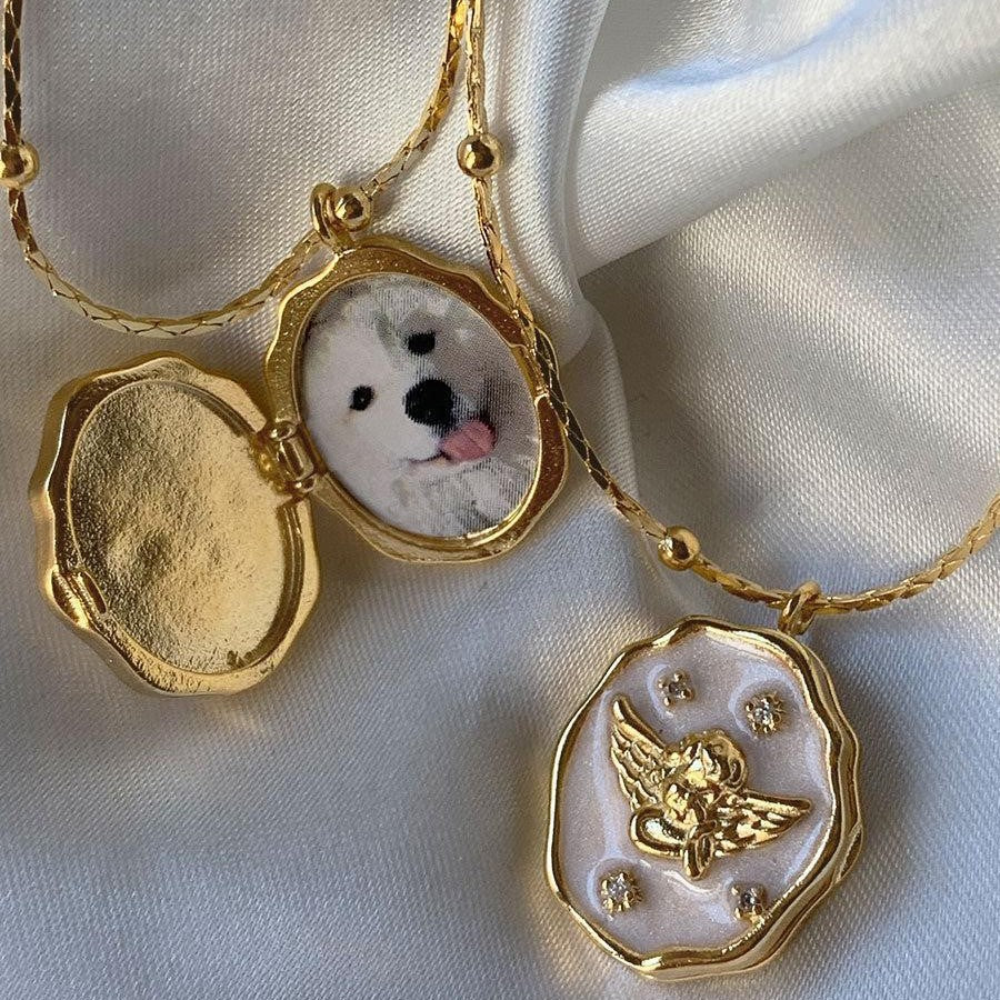 Women's Opening And Closing Album Box Pet Frame Artistic Necklaces