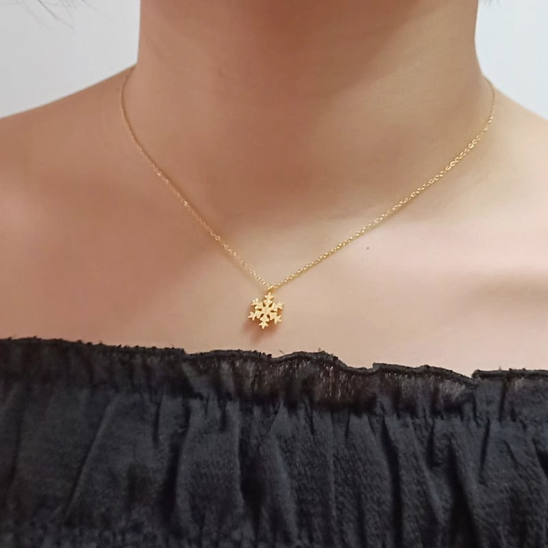 Women's Christmas Gift Titanium Steel No Fading Frosted Snowflake Necklaces