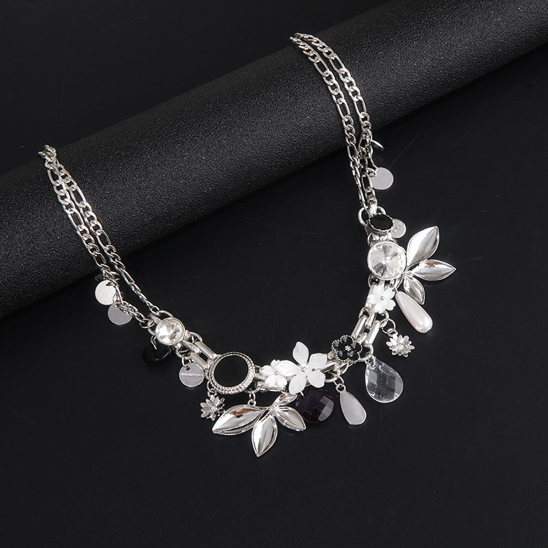 Colliers féminins en chaîne de clavicule avec bouton d'onyx noir en cristal