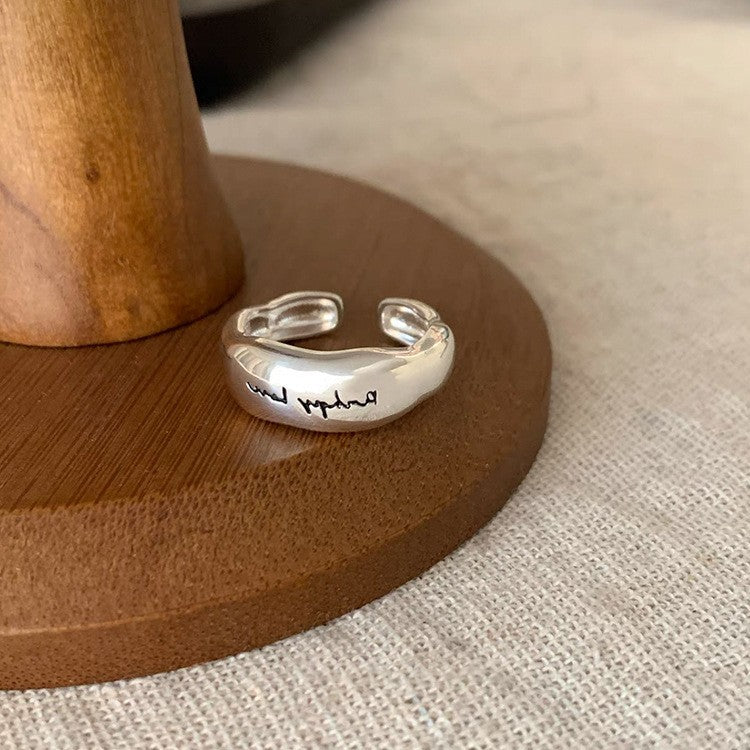 Herzförmige offene Ringe aus Metall mit offenem Anzug und weiblichem Design
