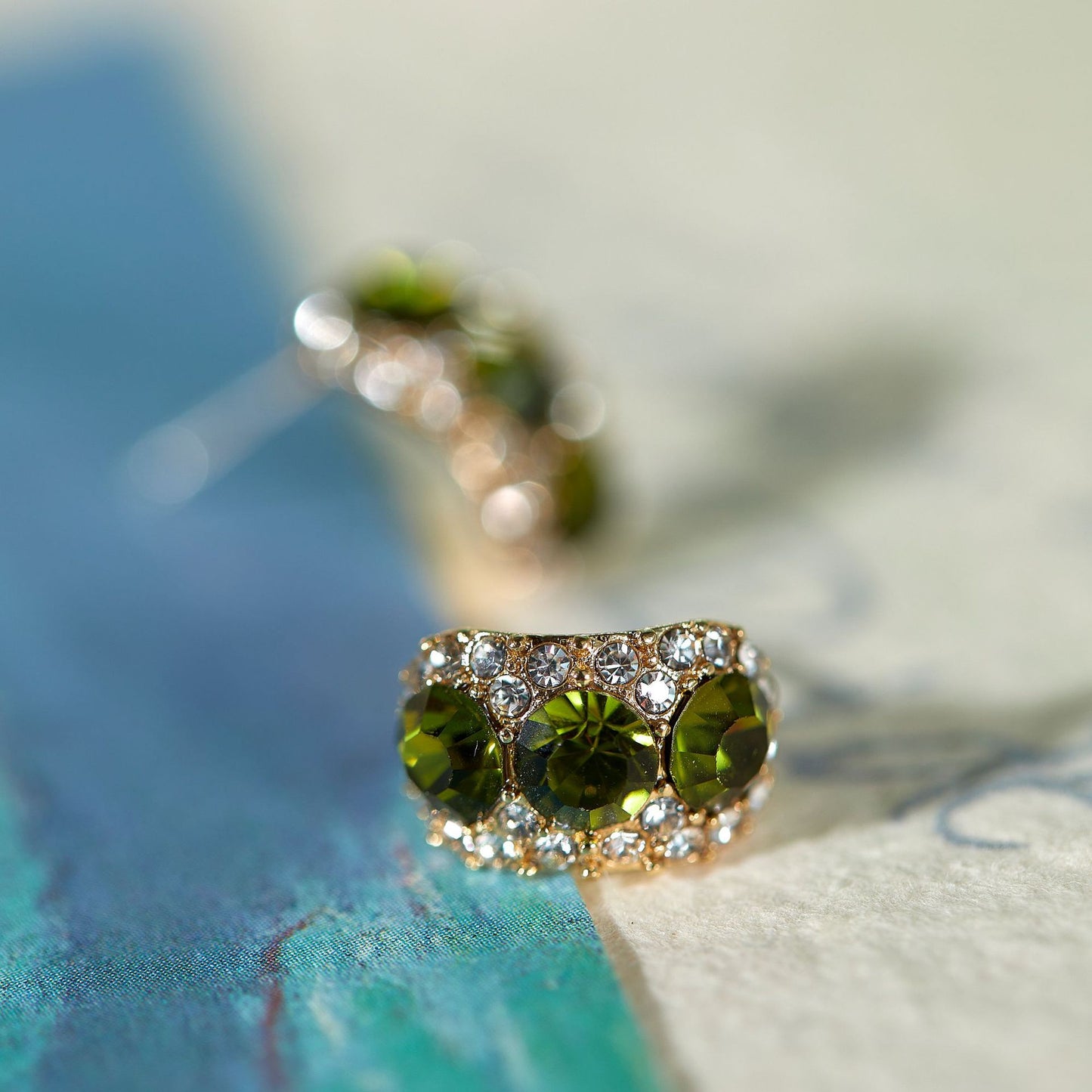 Bobine de moustique à Clip blanc quotidien en Zircon, sans boucles d'oreilles