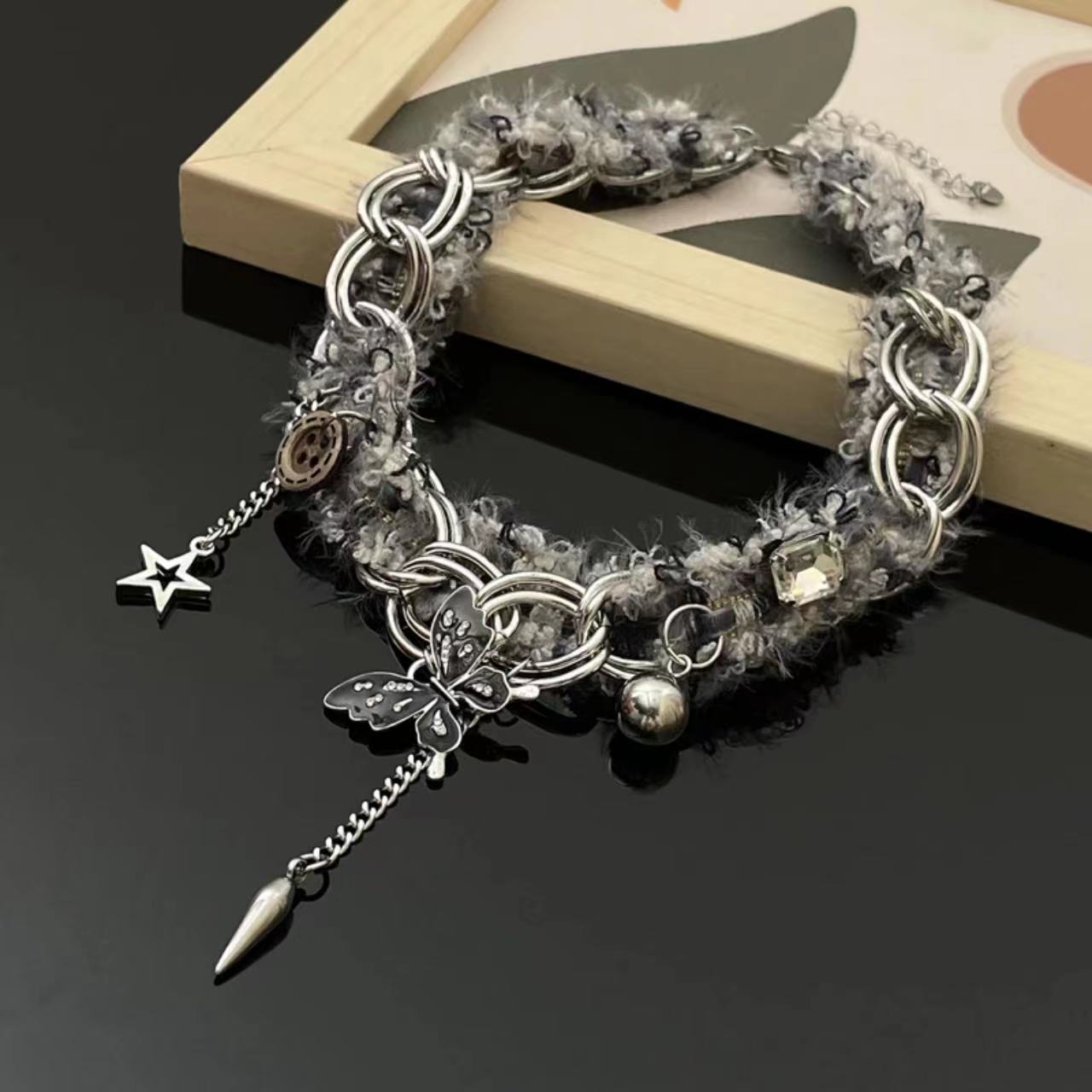 Pendant Clavicle Chain Female Niche Personality Design Necklaces