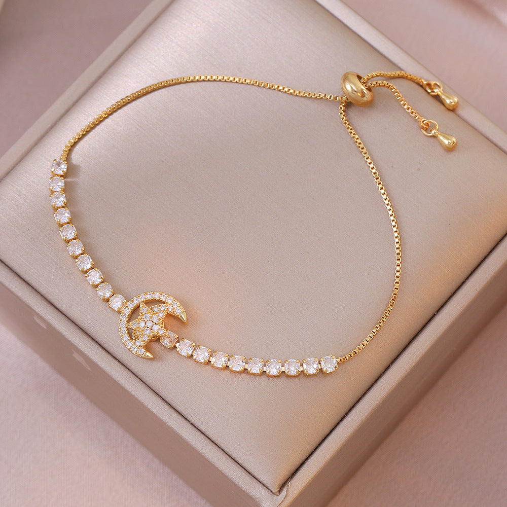 Women's Moon Niche Design Temperament Three-piece Clavicle Necklaces