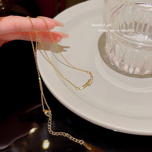 Colliers à pendentif gracieux simples pour femmes en acier titane