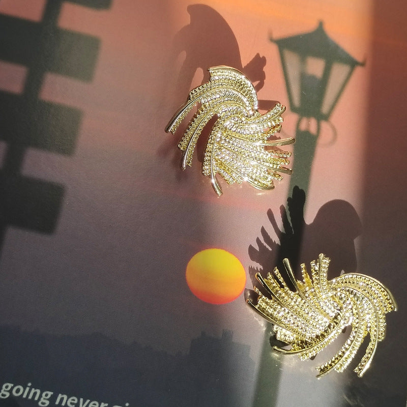 Women's Retro Exaggerated And Personalized Woven Style Earrings