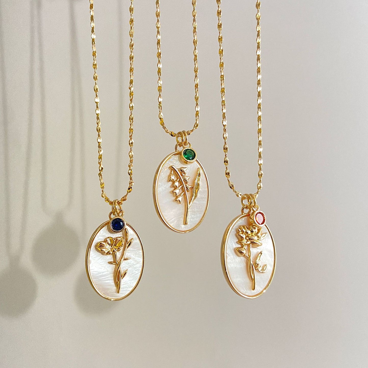 Colliers à pendentif en coquillage ovale tridimensionnel, fleur de décembre pour cheveux
