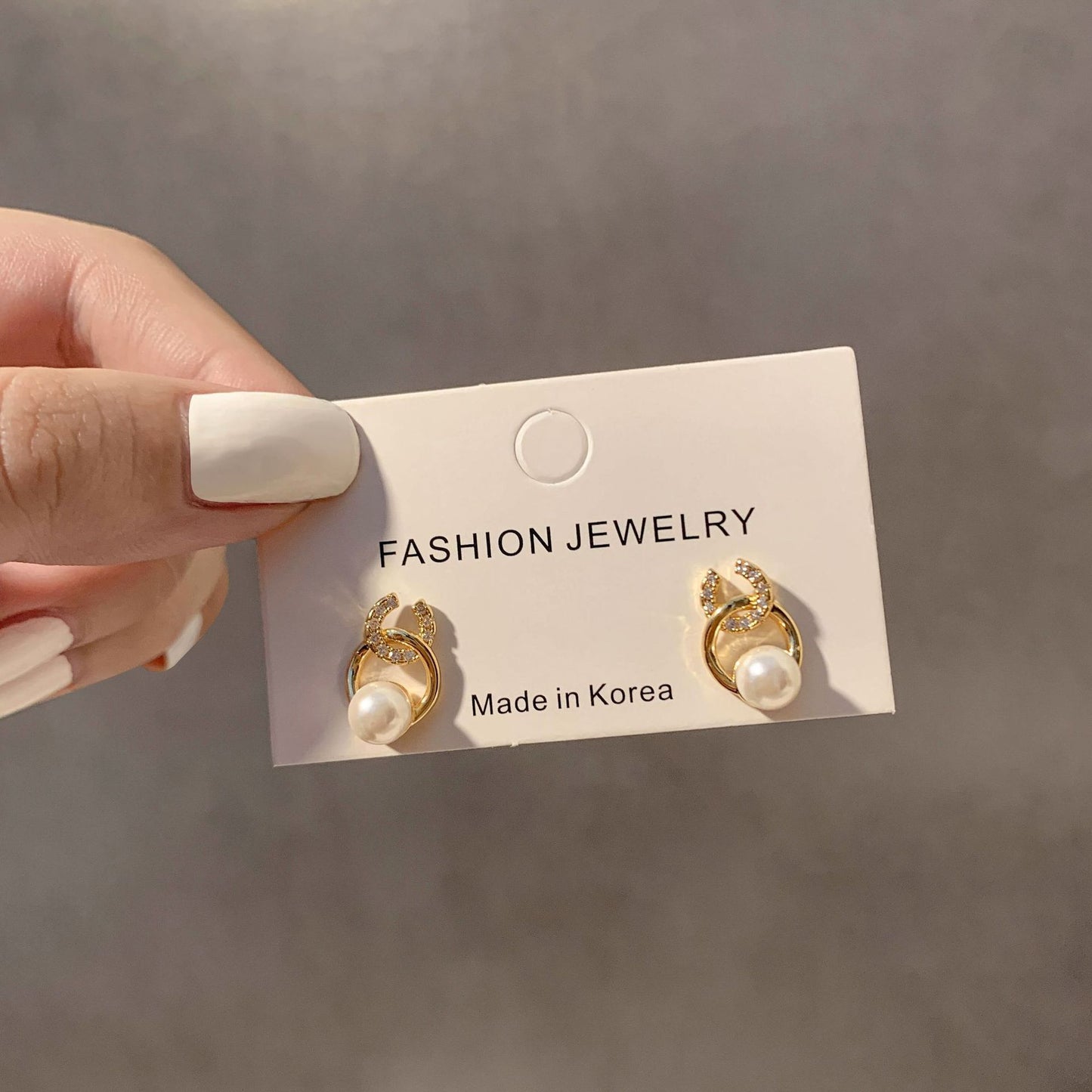 Female Simple Graceful Metal Quality Street Earrings