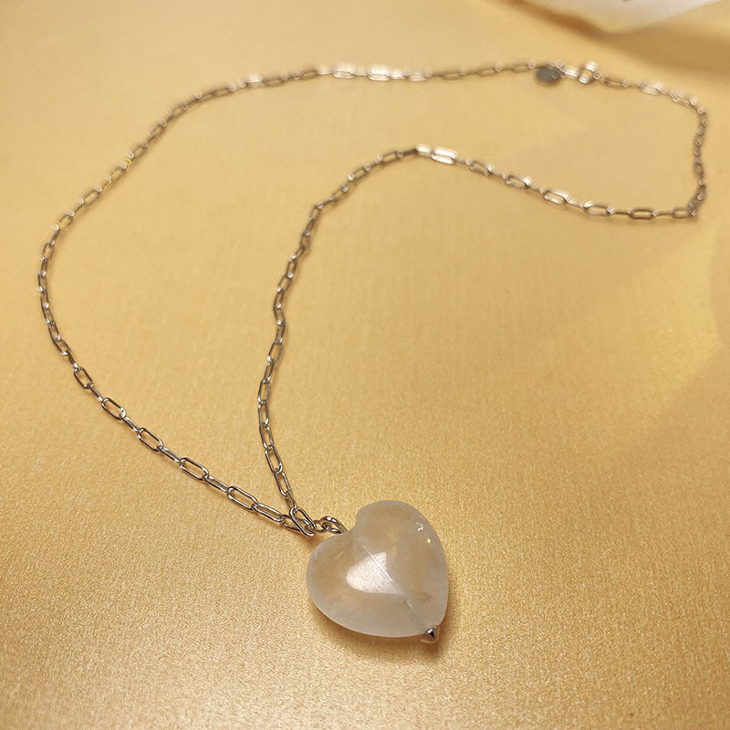 Black Agate Heart-shaped Female Clavicle Chain Necklaces