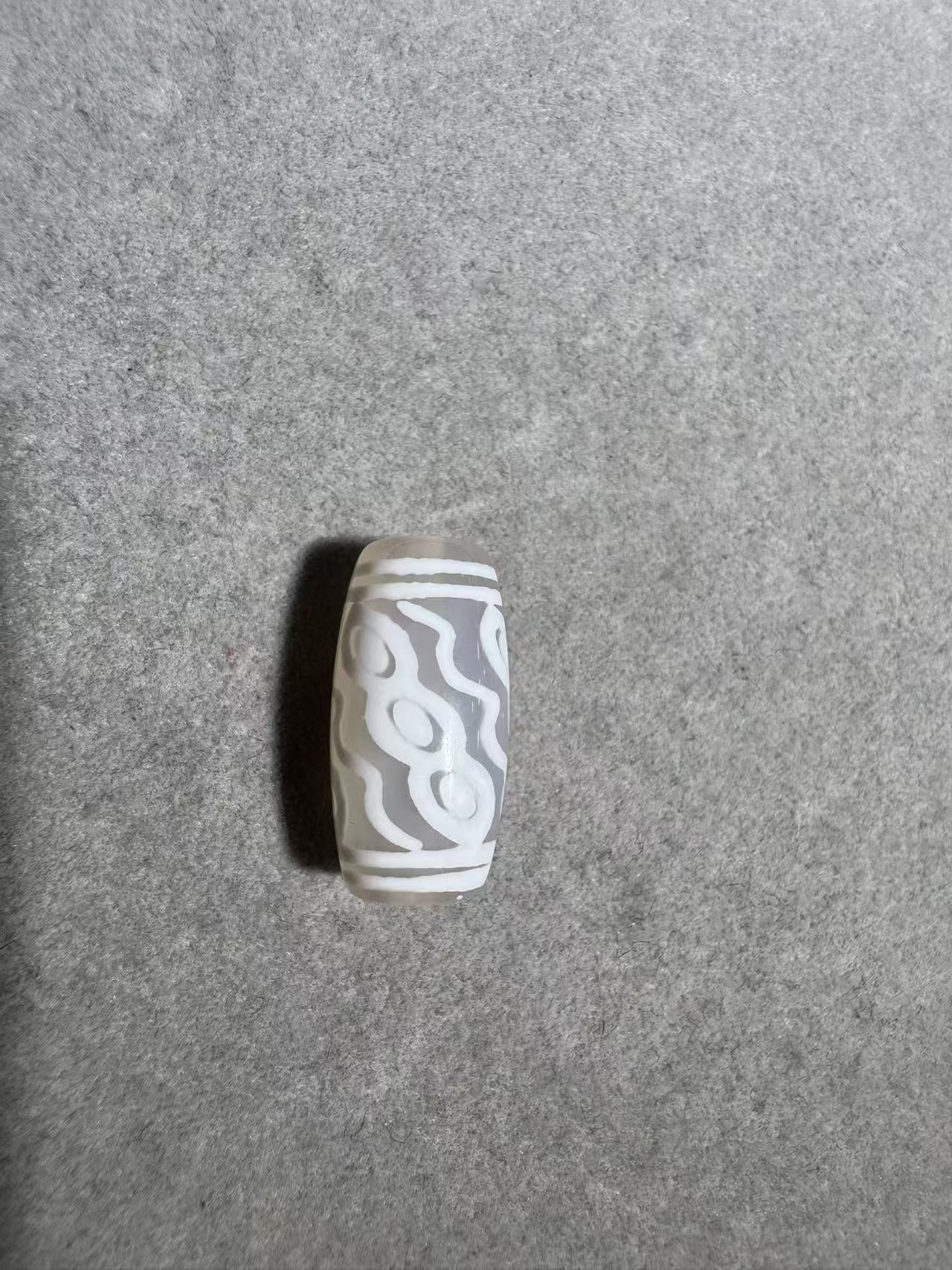 Agate Snowland White Tiger Tooth Multi Totem Bracelet