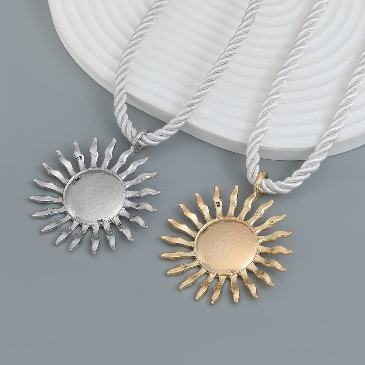 Women's Summer Sun Exaggerated Trendy Alloy Sunflower Necklaces