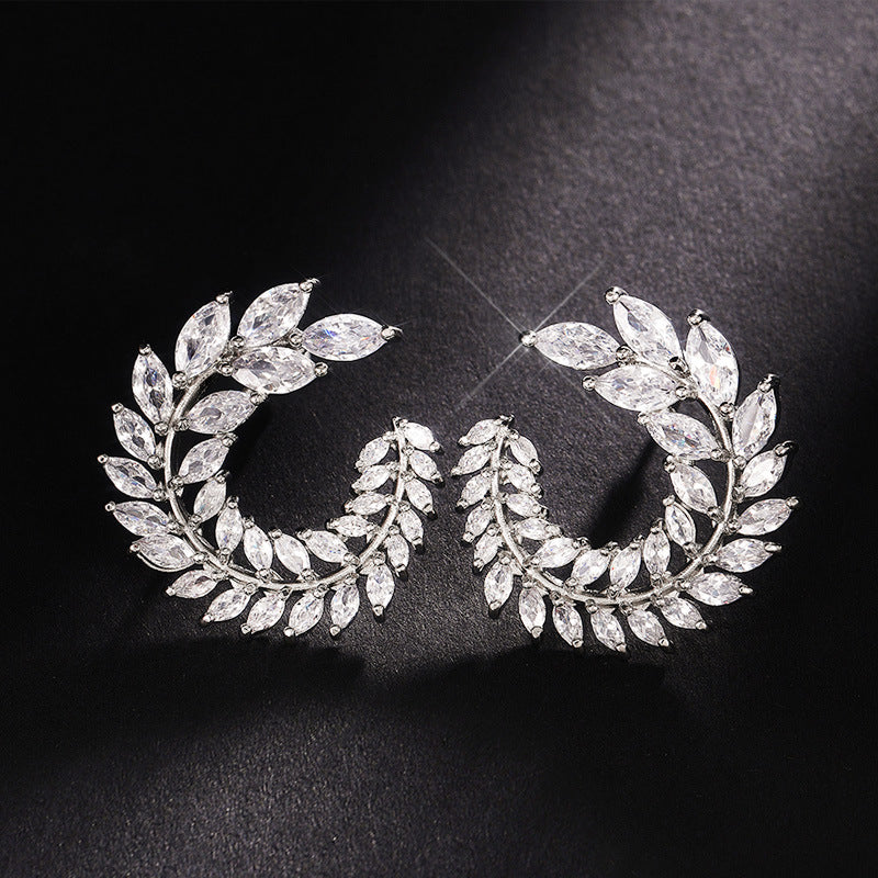 Zircon Fashionable Elegant Street Racket Leaf Earrings