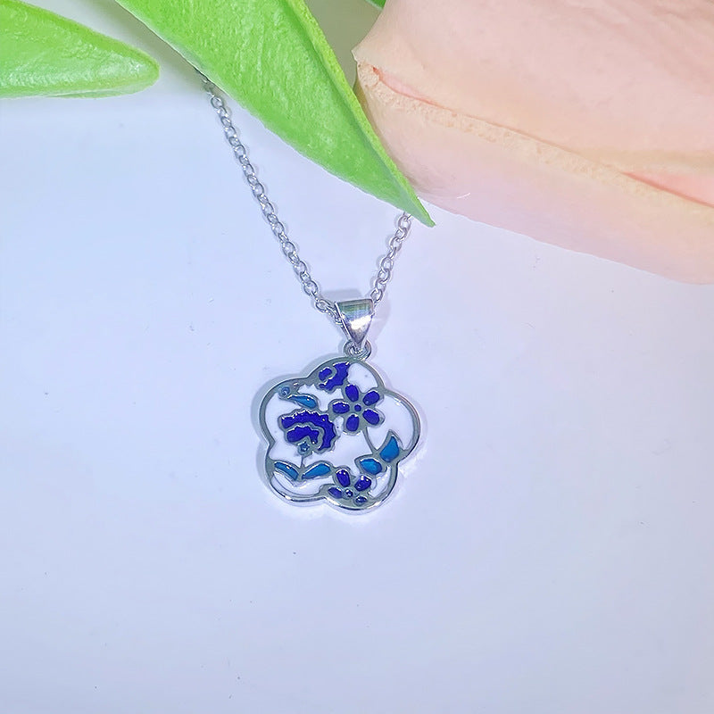 Style Elegant Flower Ear Enamel Three-piece Retro Necklaces